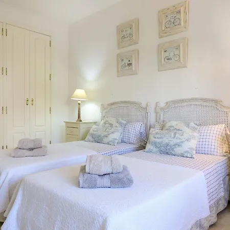 Frontline Ground Floor - Monteros Palm Apartment *