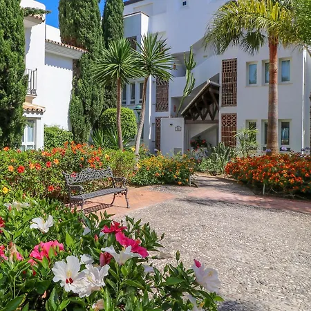 Frontline Ground Floor - Monteros Palm Apartment Marbella